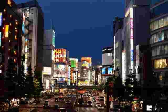 新宿の街並み