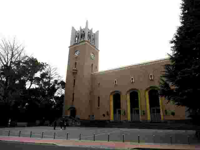 早稲田大学