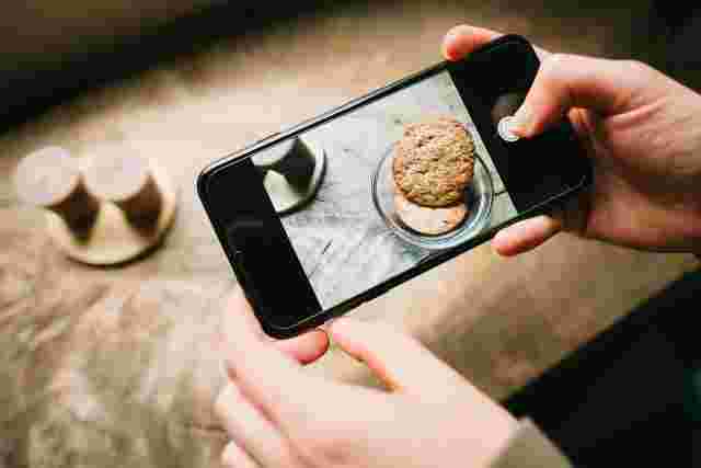 クッキーの写真と撮るスマホ