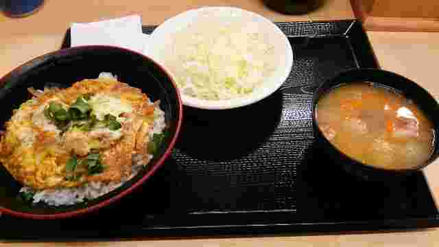 かつやの朝ごはん定食