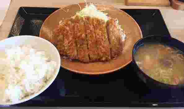 かつやロースかつ定食