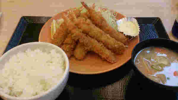 かつやのエビフライ定食