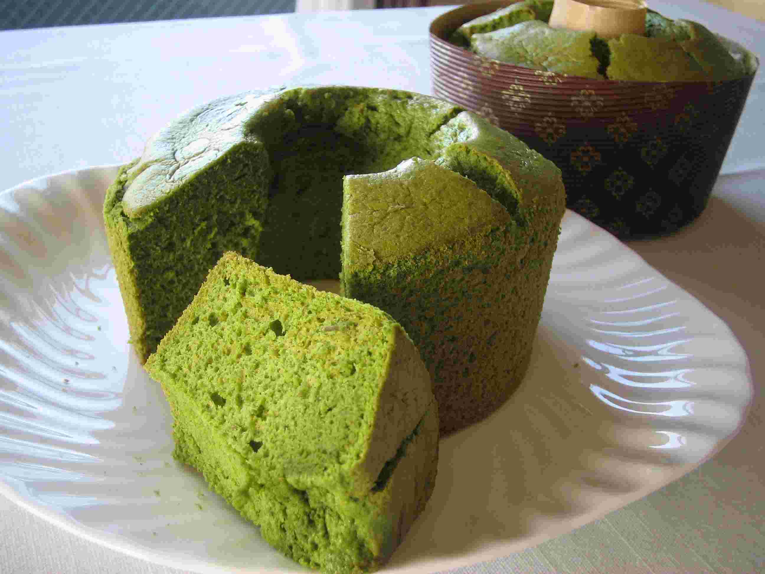 抹茶のシフォンケーキ