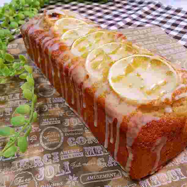 レモンケーキアイシングかけ