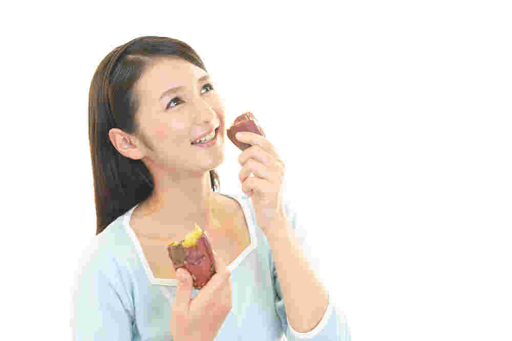 さつまいも食べる