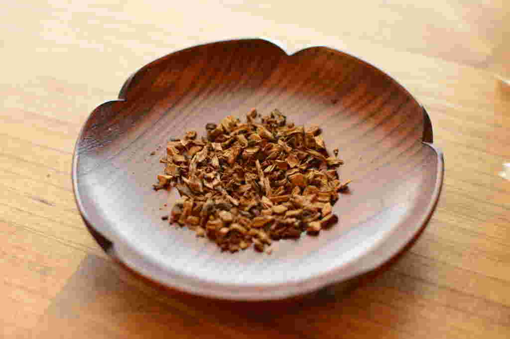 ごぼう茶の茶葉