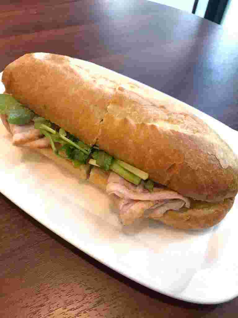 ドトールコーヒーのミラノサンド 鴨肉のロースト〜ヴィネグレットソース〜