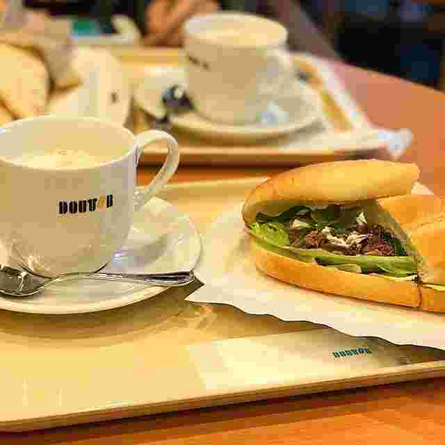 ドトールコーヒーのセットメニューの様子