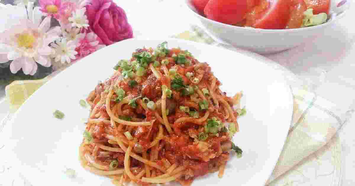 鯖缶のワンポットトマトパスタ