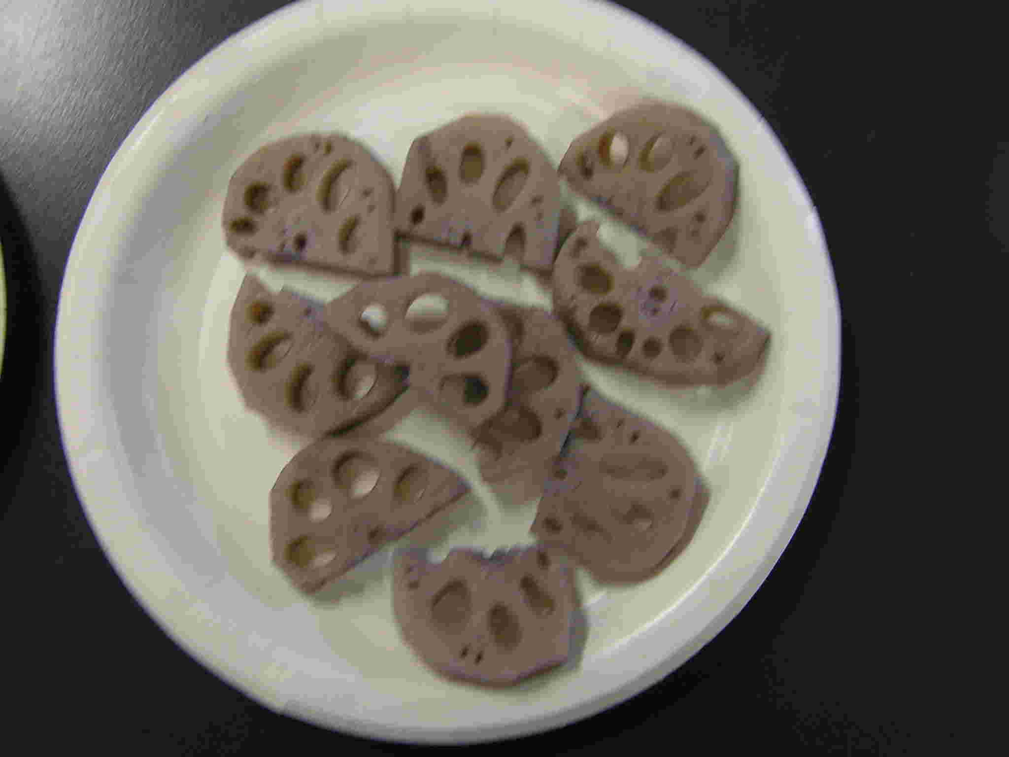 タンニンのせいで変色したれんこん