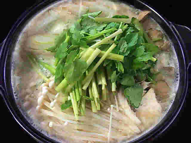 豆乳入りおぼろ豆腐でスープが旨い豆乳鍋