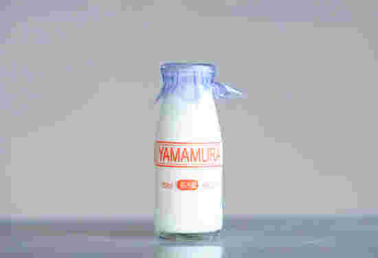 山村牛乳のびん