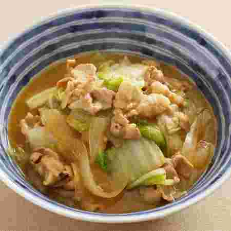 白菜と豚バラの煮物