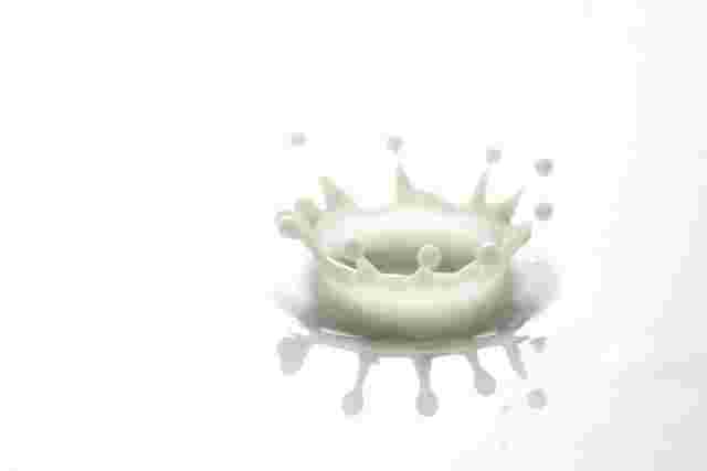 牛乳のクラウン波紋