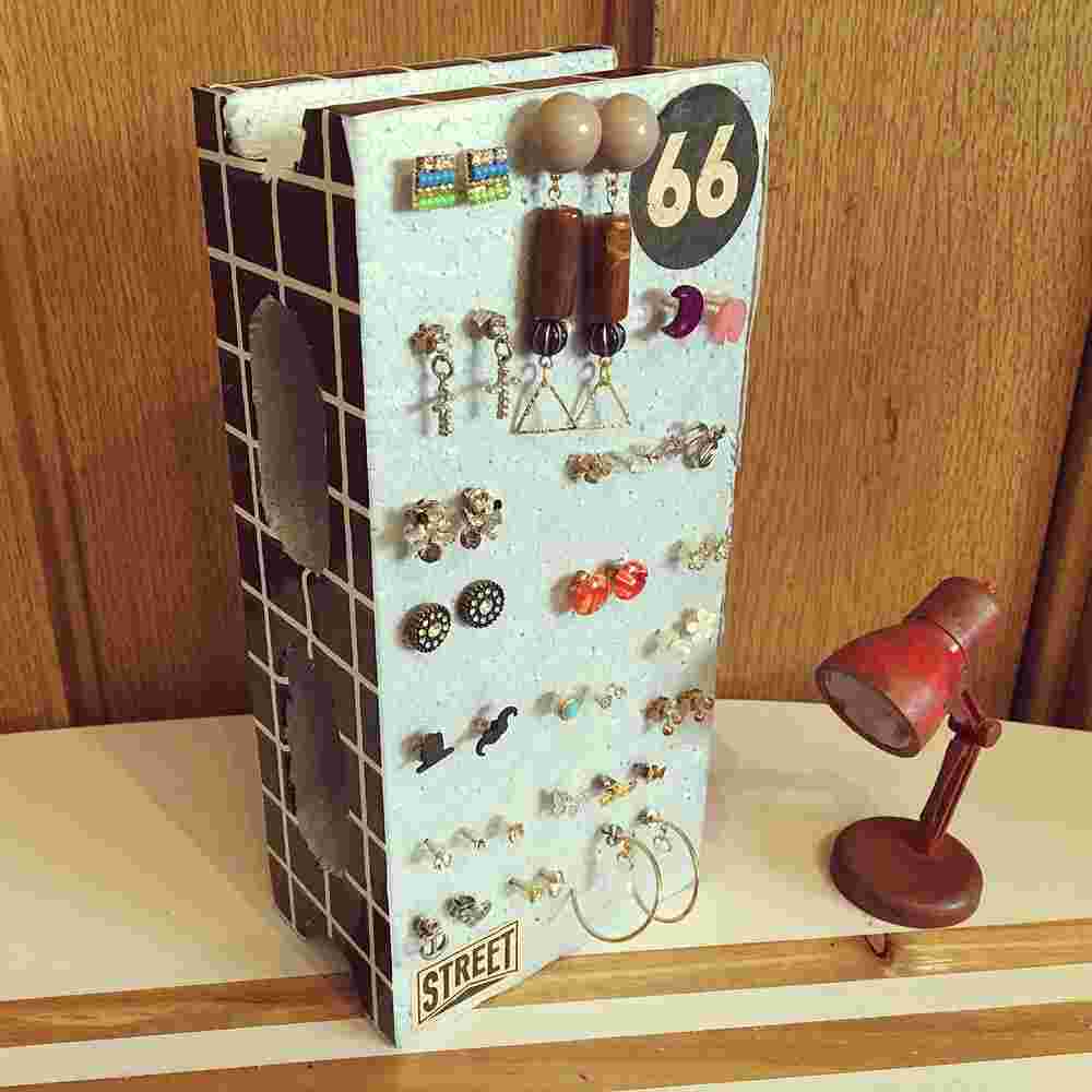 発泡スチロールブロックでピアス収納の紹介