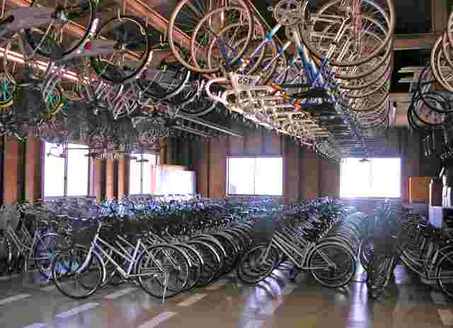 出荷前の自転車