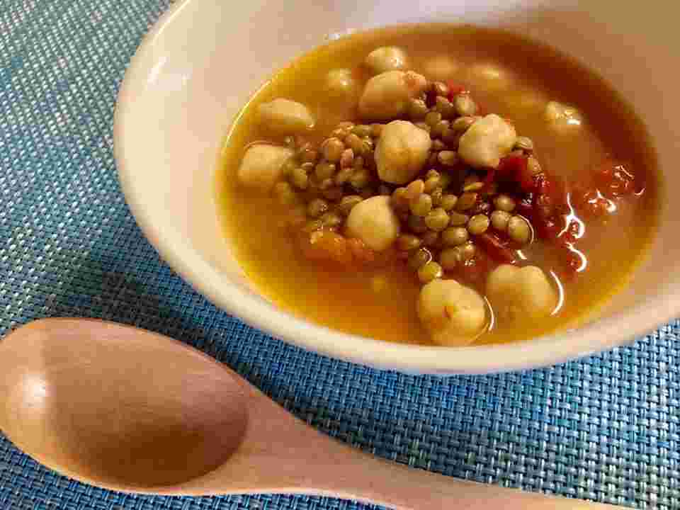 ひよこ豆とレンズ豆のスープのイメージ
