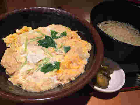 たまご丼とうどん