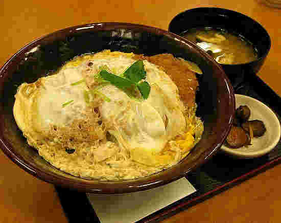 宮本むなしのカツ丼