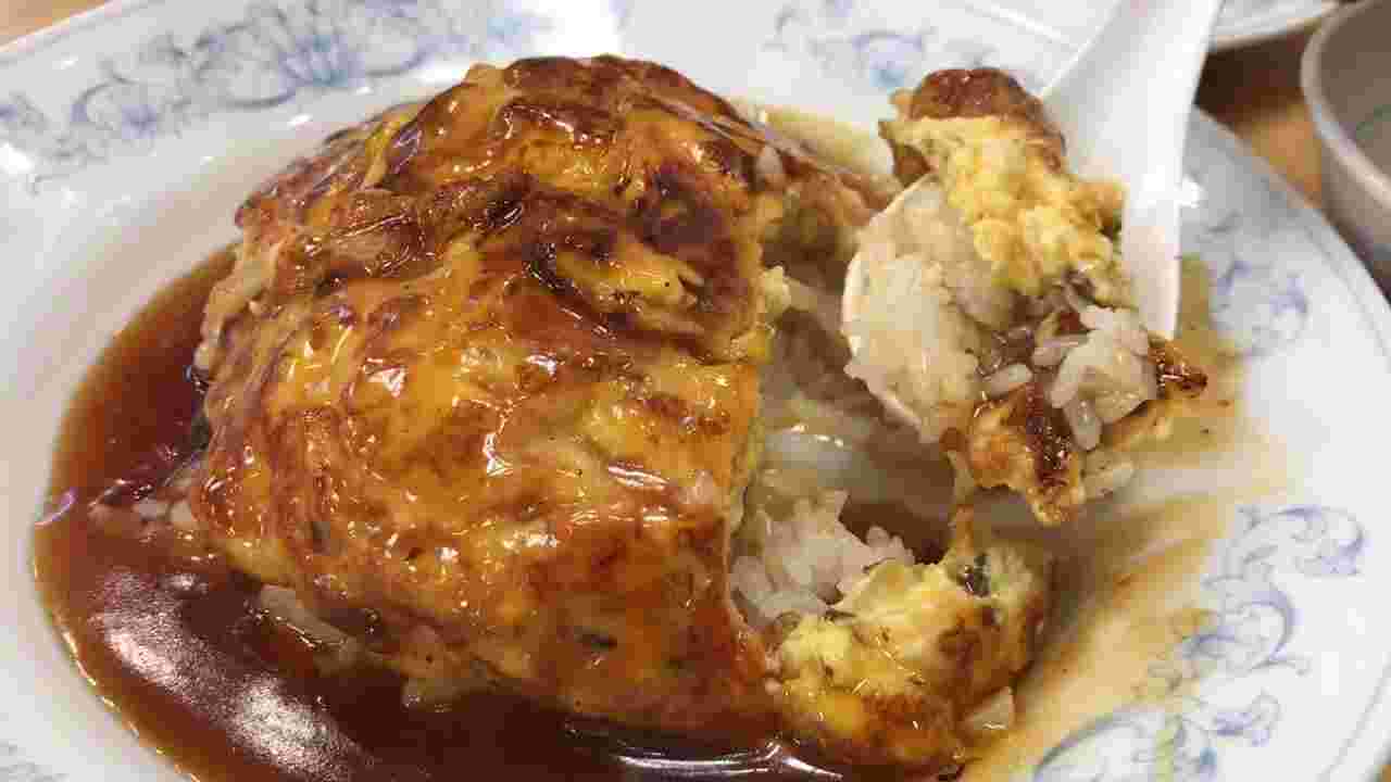 餃子の満州の天津飯