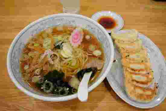 餃子の満州のラーメン