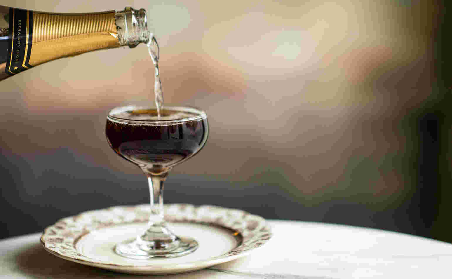 女性に飲みやすいアルコール度数の低いブラックベルベット