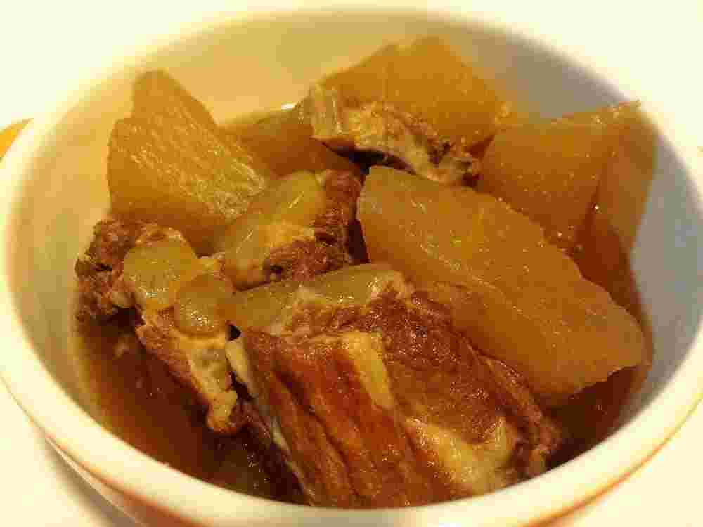 パイカと大根の煮込み