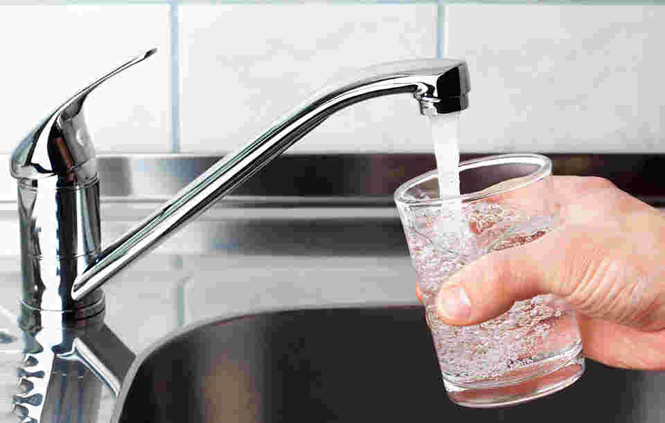 常温の水