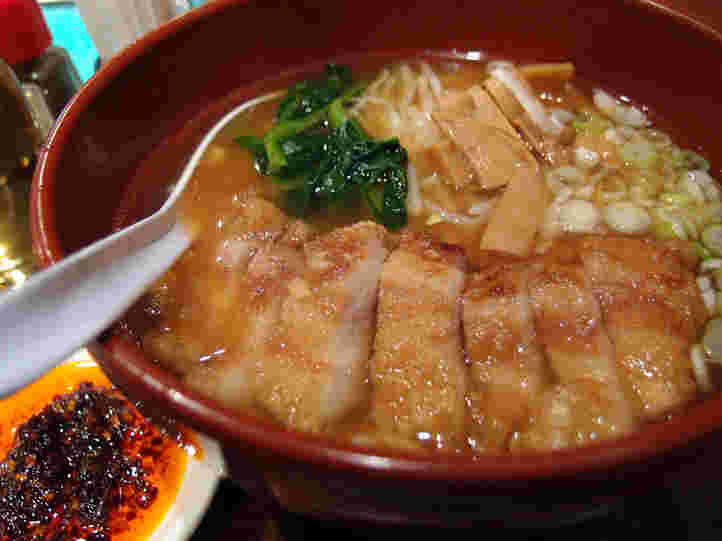 万世麵店