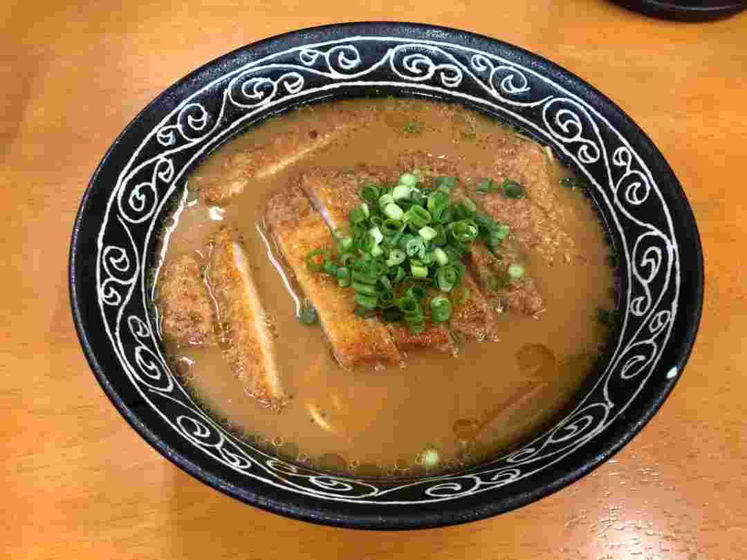 広松のカツラーメン