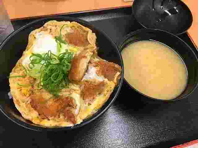 チキン亭の親子ささみかつ丼