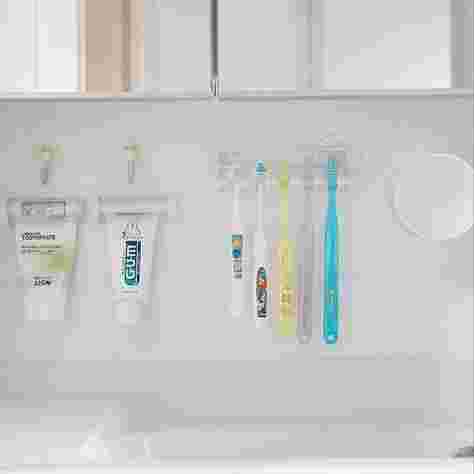 100均のフックで洗面所用品を整理整頓