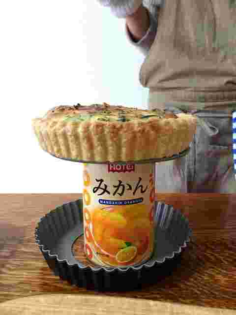 テフロン加工のあるタルト型で作ったキッシュ