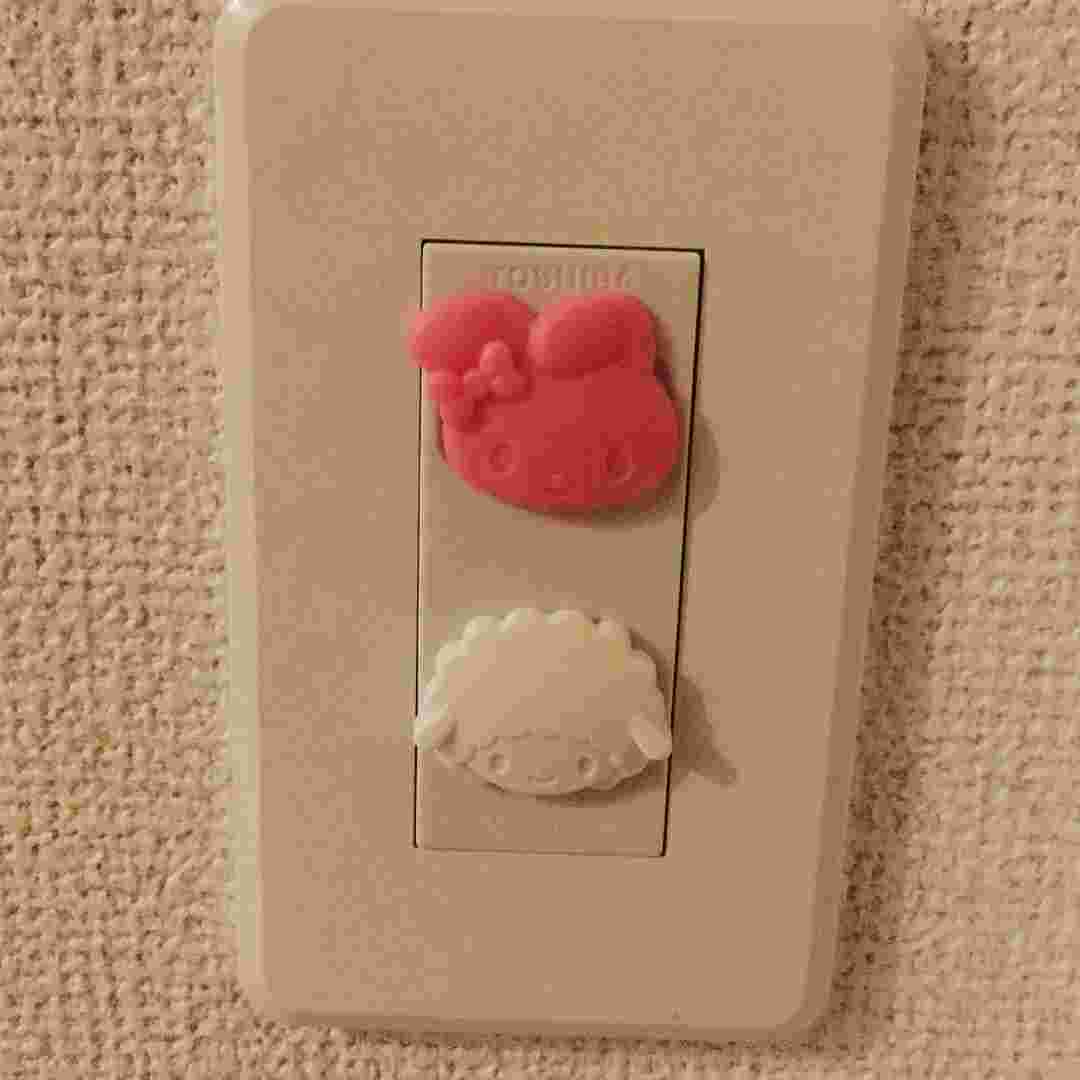 マイメロディのコンセントカバー