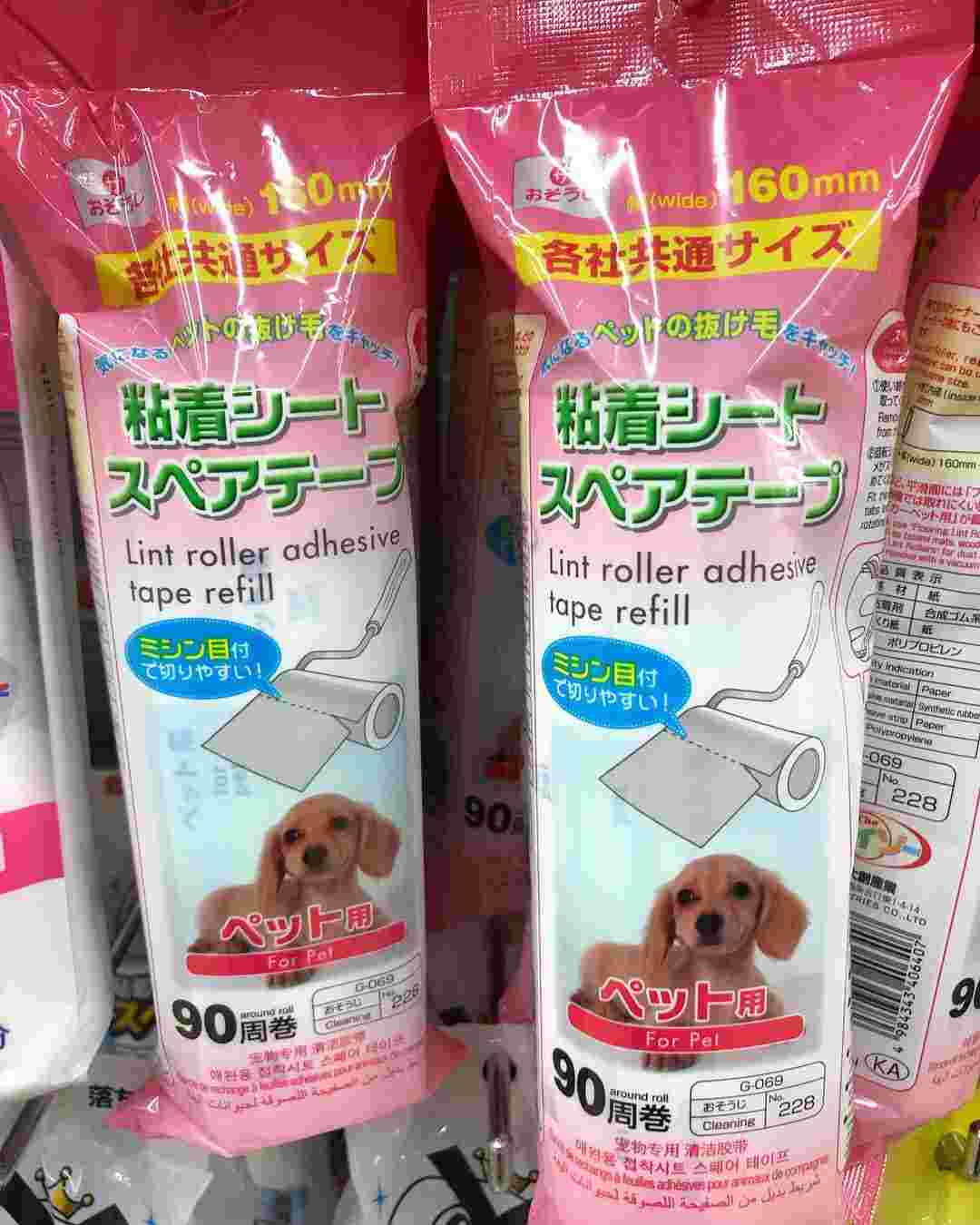 ダイソーのペット用粘着シートスペアテープの様子