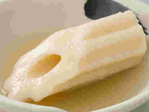 カットされたちくわぶ
