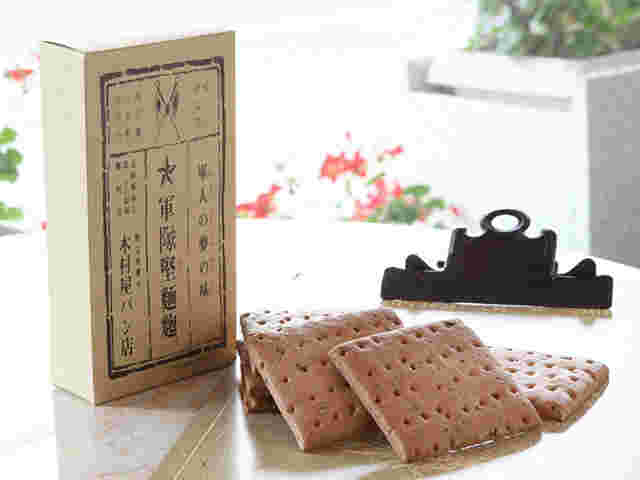 軍隊堅麵麭