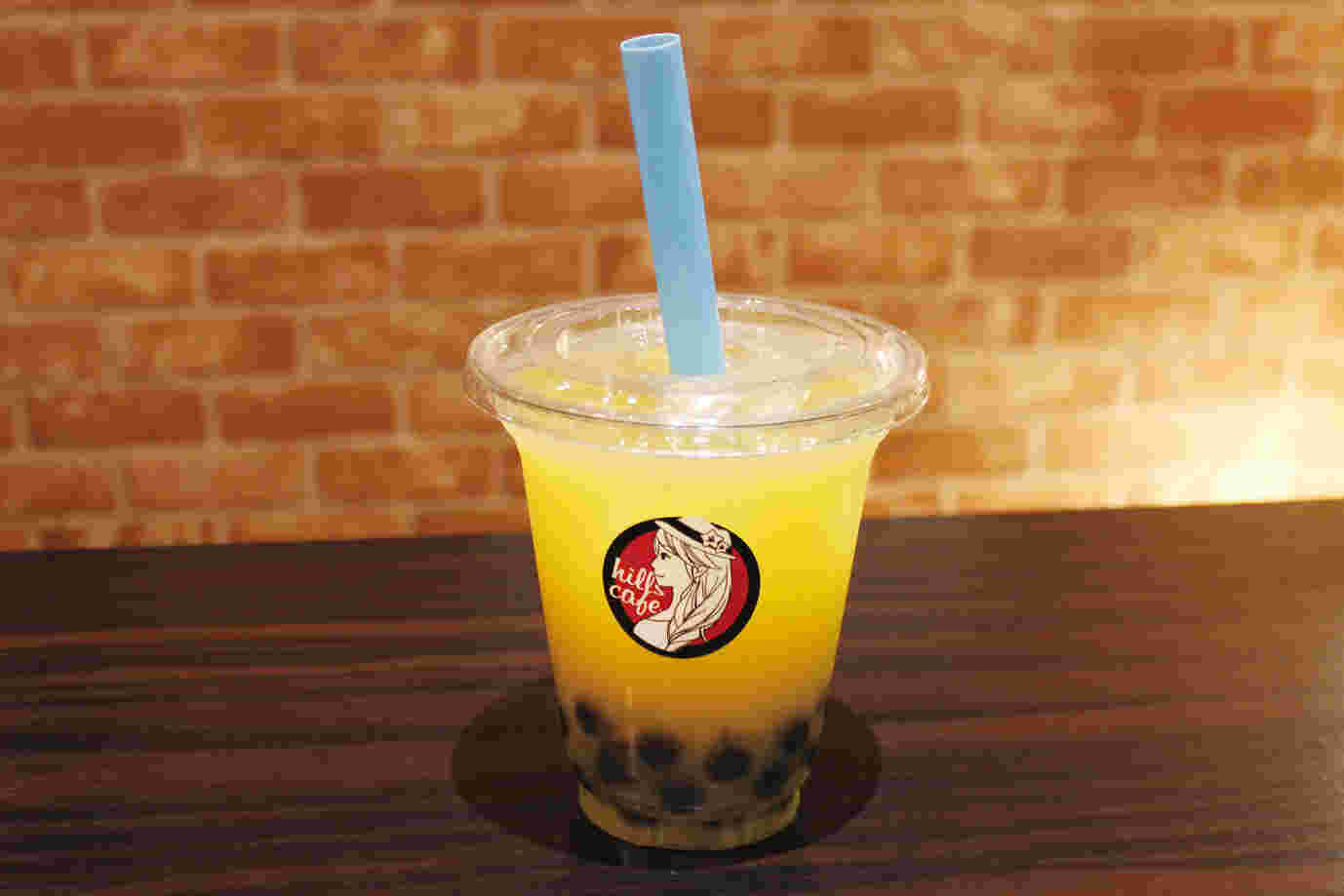 大粒のタピオカがたっぷりはいったドリンク