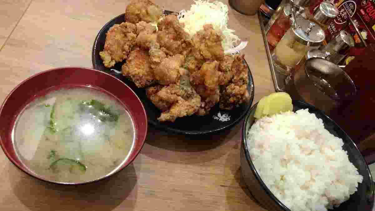 鬼盛りすたみな唐揚げライス