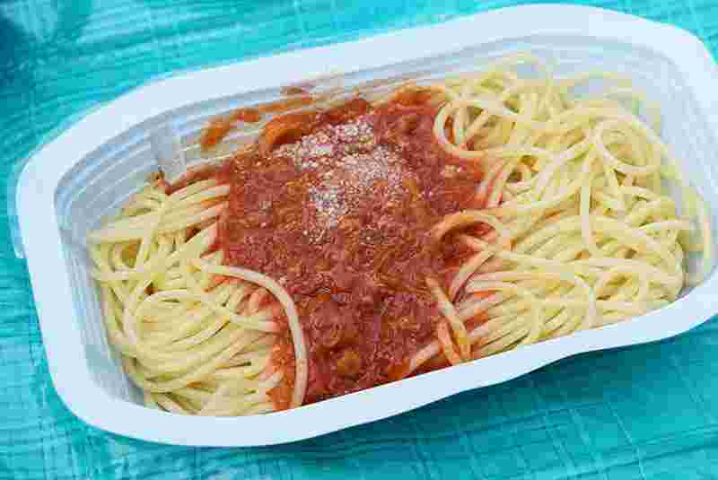 道産トマトいっぱいのミートパスタ