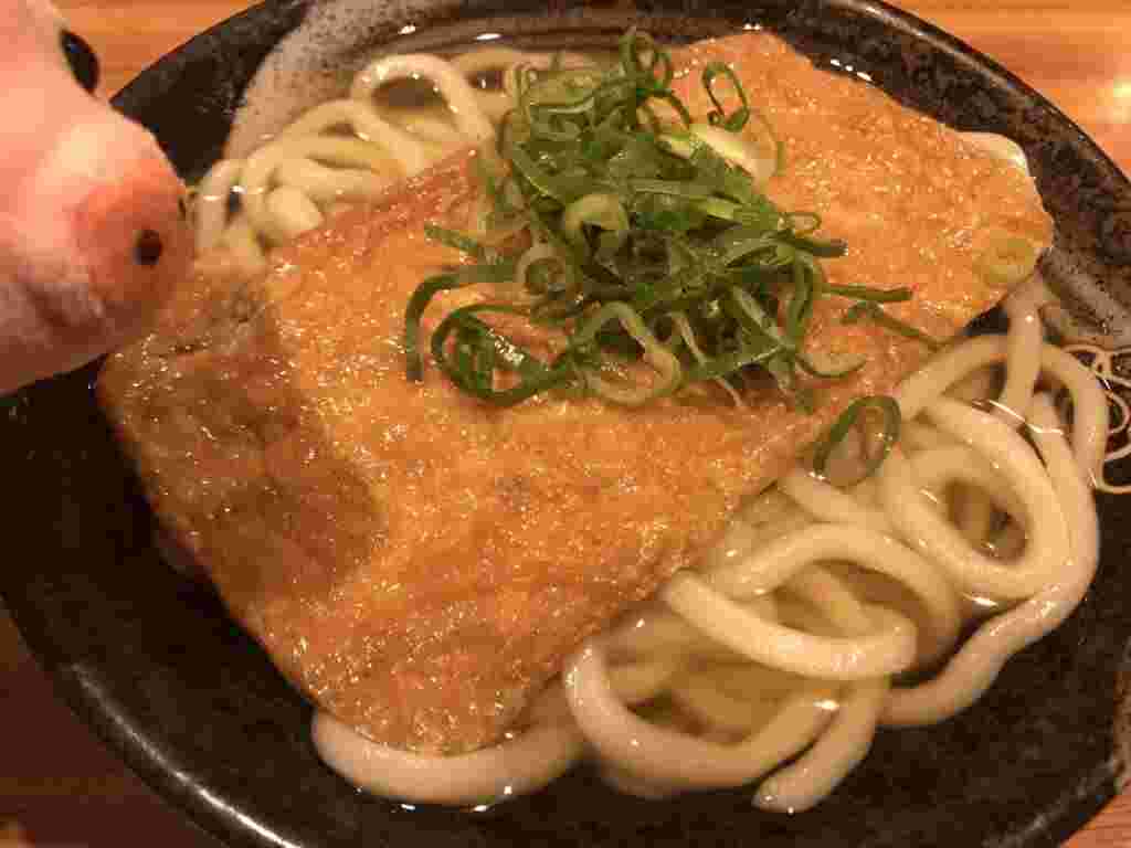 花まるうどんのきつねうどん