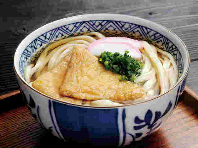 油揚げたっぷりのきつねうどん