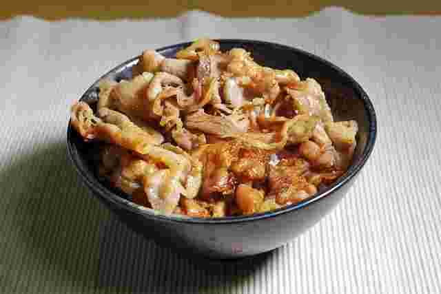 こんがり焼いた豚丼