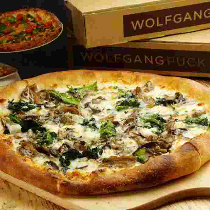 ウルフギャング・パック PIZZA BARのマッシュルームピザ