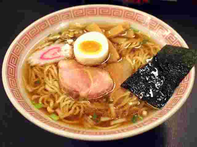 スタンダードな醤油ラーメン