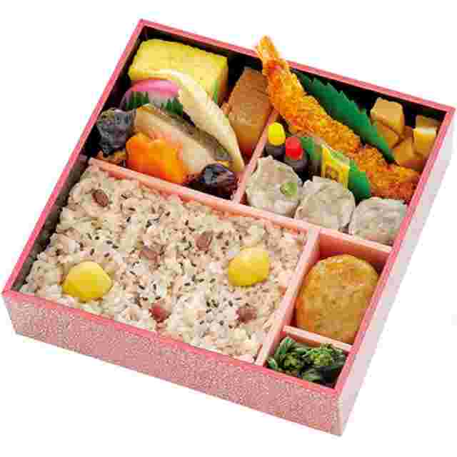 品川駅の駅弁「お赤飯弁当」中身