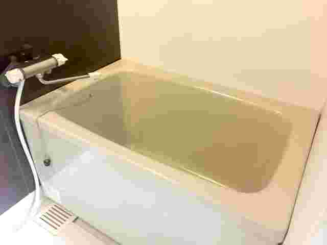 白くて綺麗なお風呂場