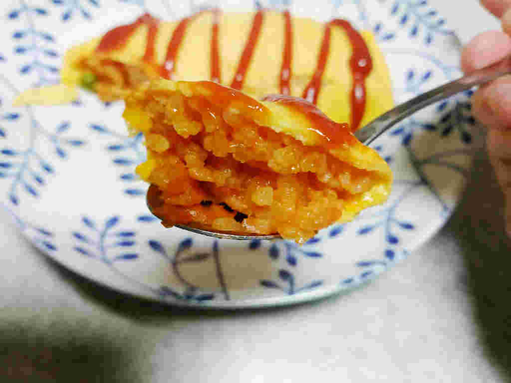 業務スーパーのコスパの良いオムライスの画像