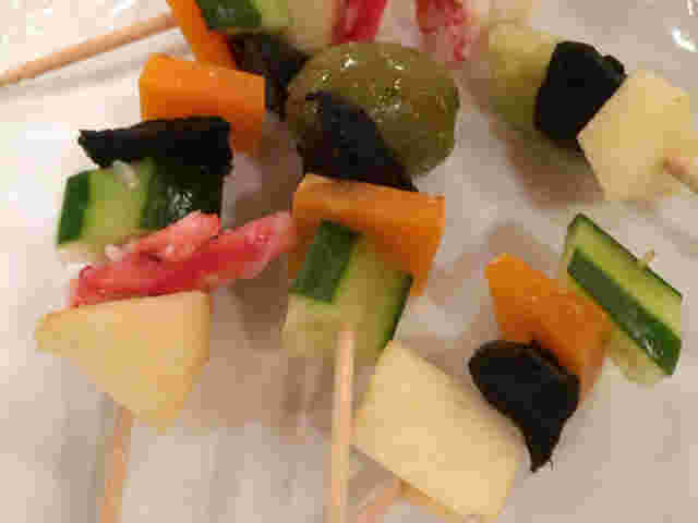 黒にんにくのピンチョス