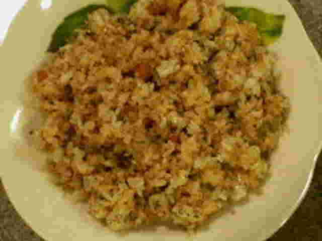 牛脂で作ったにんにくご飯